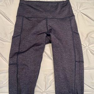 Aerie Navy 7/8 length pocket leggings